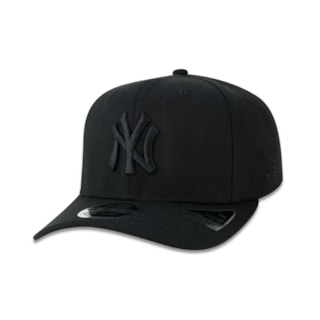 Boné New Era 9FIFTY Stretch Snap Snapback Aba Curva MLB New York Yankees Preto