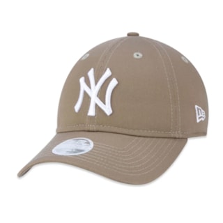 Boné New Era 9TWENTY Strapback MLB New York Yankees Cáqui