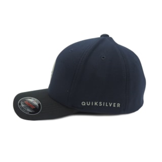 Boné Quiksilver Fechado com Aba Torta Preto Azul 78.80.2621