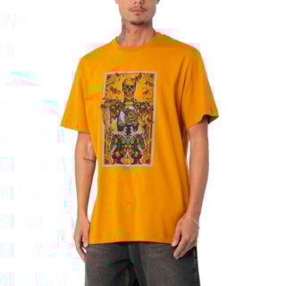 Camiseta MCD Cavaleiro Peste Arco Ocre Barbaro