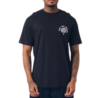 Camiseta MCD Rosa Caveira Preta