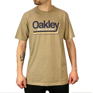 Camiseta Oakley Tractor Label Tee Color Bege