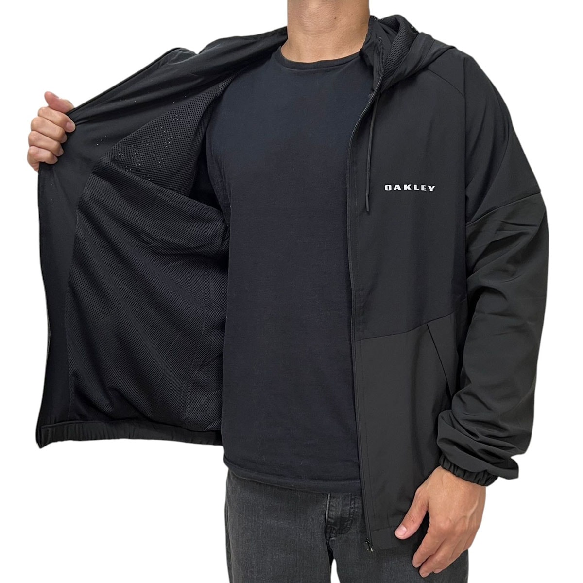 Jaqueta Corta Vento Oakley Windbreaker Blackout os melhores preços