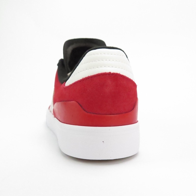 busenitz vermelho