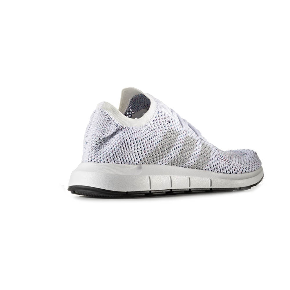tênis swift run primeknit