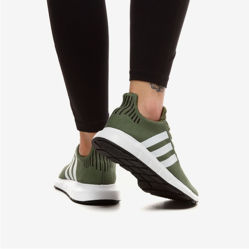 Tenis adidas feminino hot sale corrida swift run