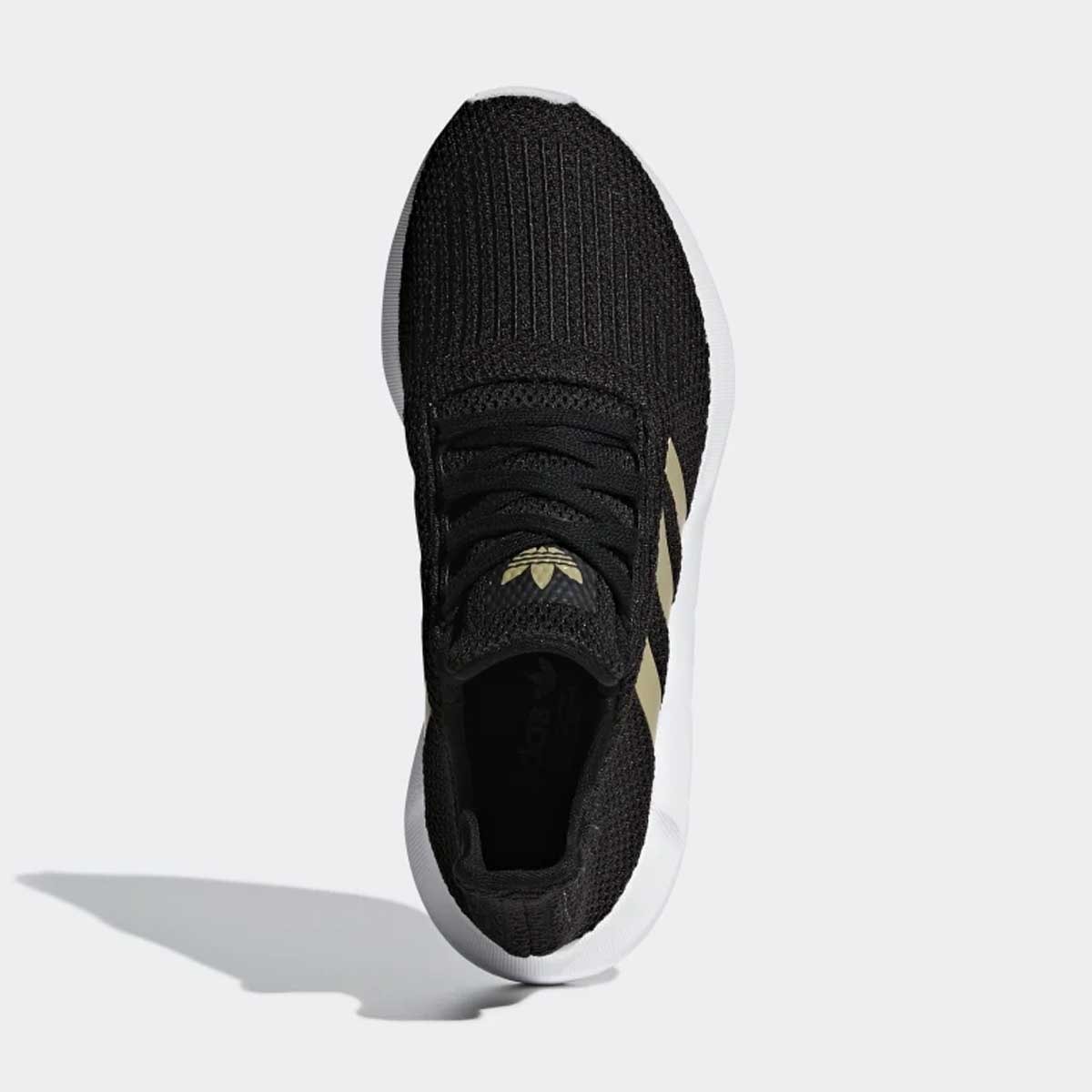 tenis adidas swift run preto feminino