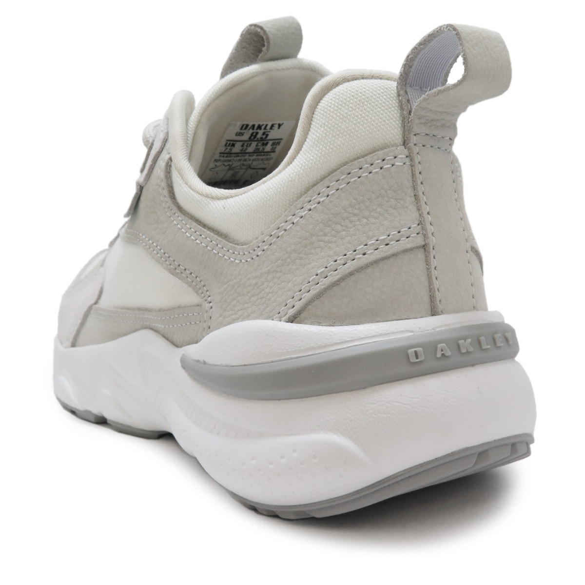 Tênis Oakley Navigate Arctic White os melhores preços | Clique e