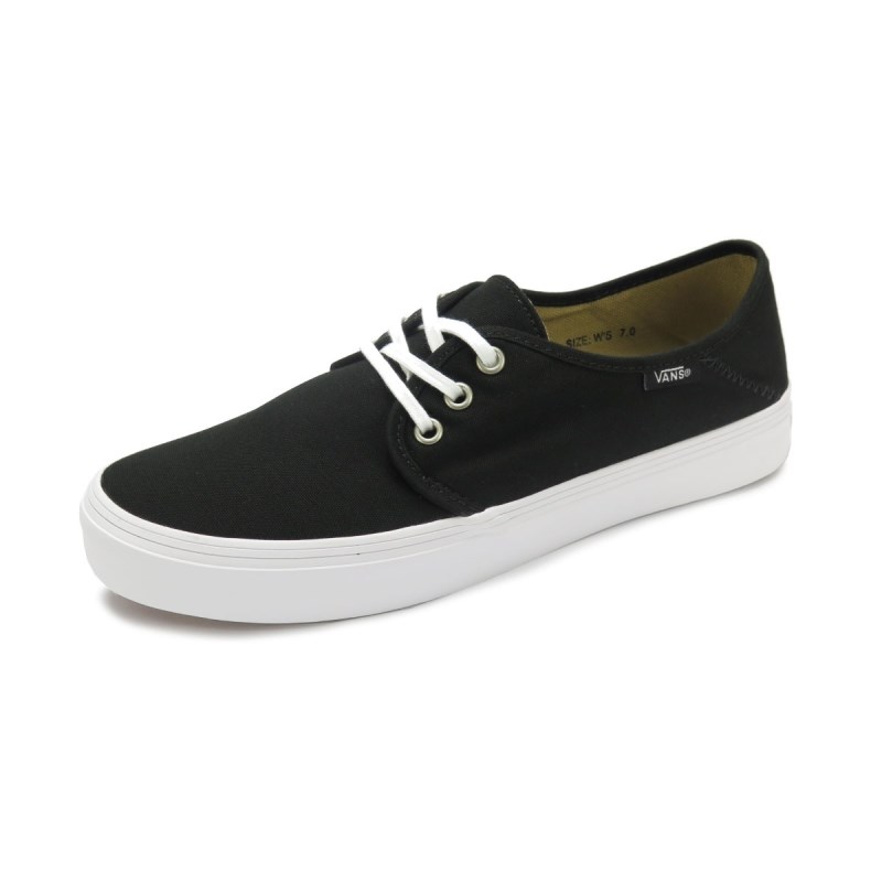 tenis vans preto e branco feminino